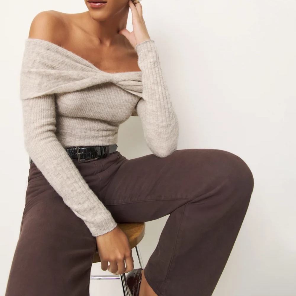 Reformation florie twist off the shoulder Sweater NWT